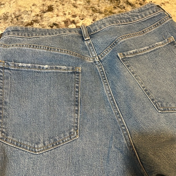 Old Navy NWT Curvy OG Loose high rise jeans - Picture 7 of 10
